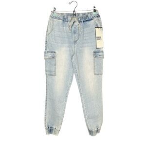 Almost Famous Light Blue Jogger Jeans Size Medium‎